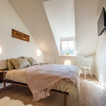 Angel House 38a